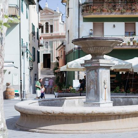Dussaiga - Camera Delle Rose Dolceacqua Bagian luar foto