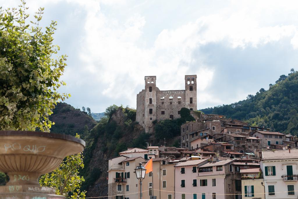 Dussaiga - Camera Delle Rose Dolceacqua Bagian luar foto
